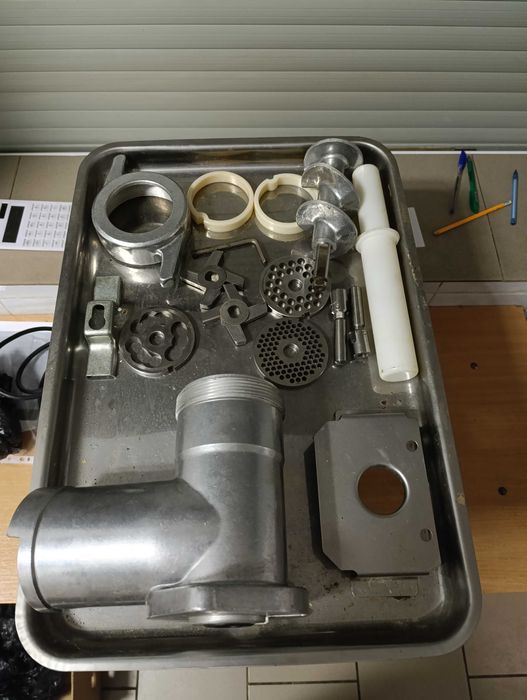 Мясорубка промышленная.НОВАЯ.