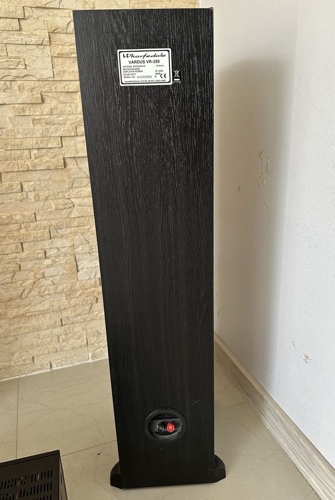 Zestaw amplituner Denon AVR 1311 plus zestaw glosników Wharfedale
