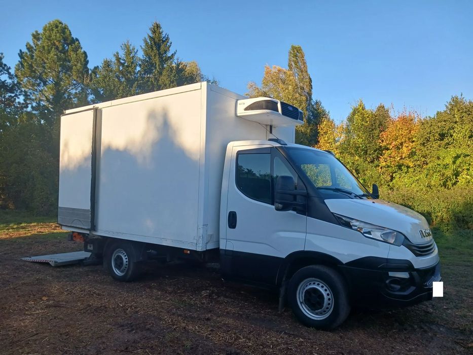Iveco Daily 35S12 2017r SALON Chłodnia Mroźnia Izoterma Agregat Winda KLIMA Zasilanie 230V  Iveco Daily 35S12 Winda 17r Dhollandia 750k Agregat Carrier Pulsor 350