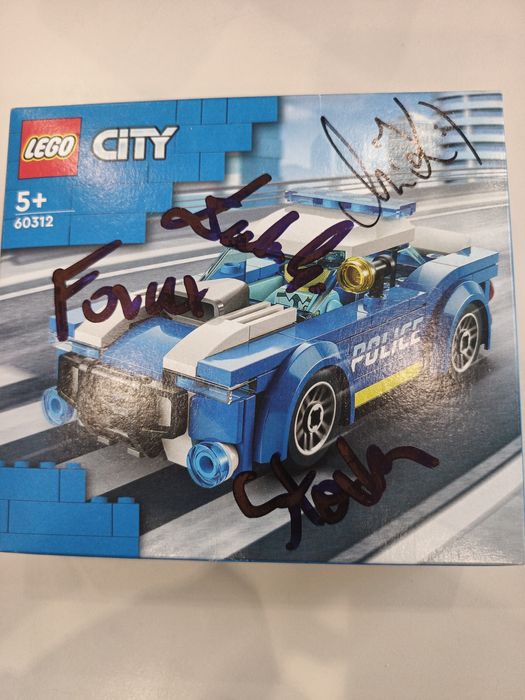 Zestaw lego City 60312 z autografami