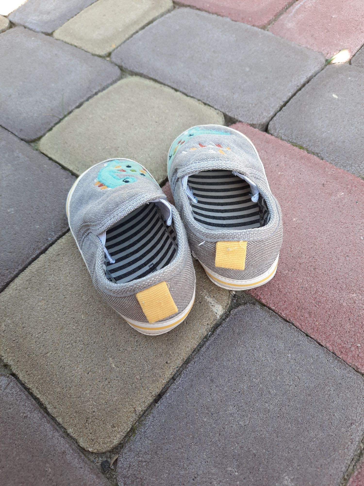Пинетки тапочки кроссовки ботинки puma  ботиночки