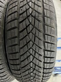 215/60/16 R16 Goodyear Ultra Grip Perfomance GEN1 4шт новые зима