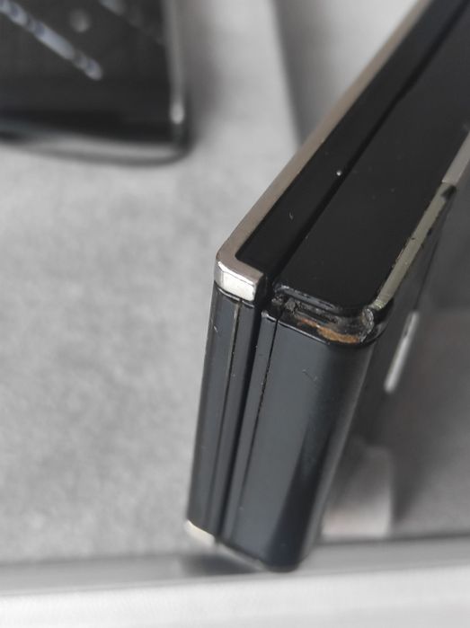 Эксклюзивный телефон CHRISTIAN DIOR