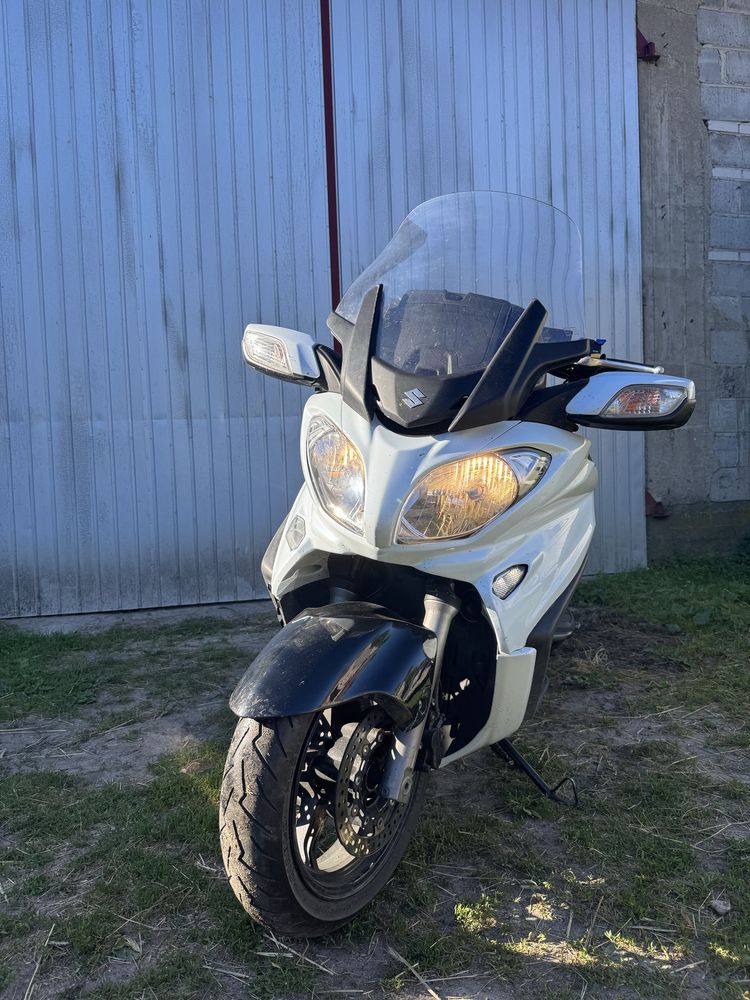 Skuter Suzuki Burgman AN 650