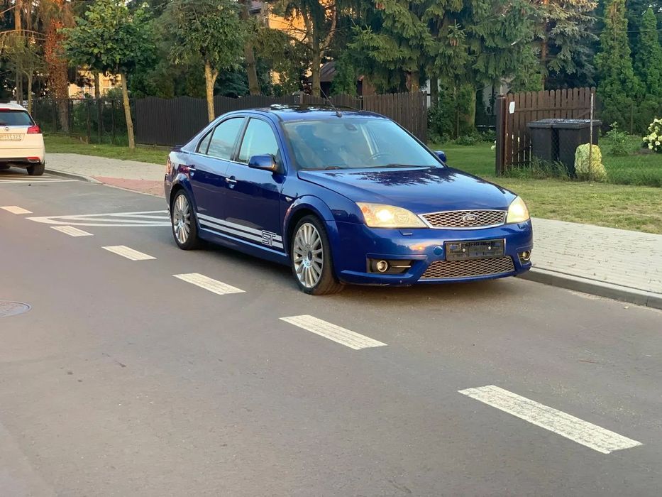 Ford Mondeo Mondeo ST220 3.0 V6 226KM Hatchback