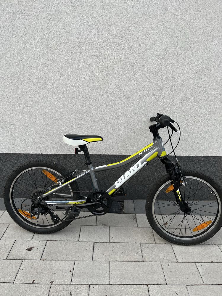 Rowerek dziecięcy Giant XTC JR 20 cali 7 przerzutek Shimano rowerek