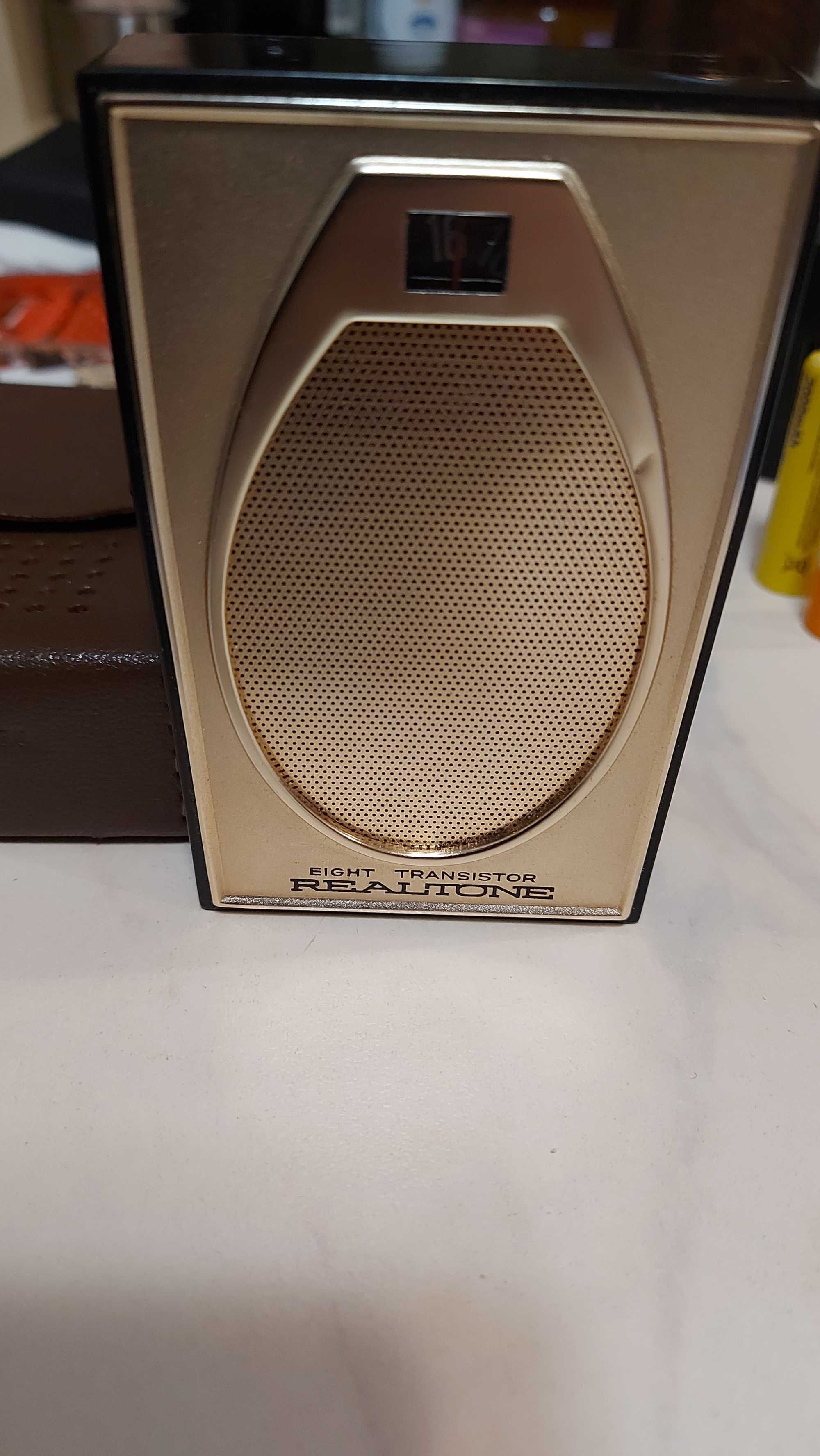Продам колекційний радіоприймач Realtone Aristocrat Transistor Radio
