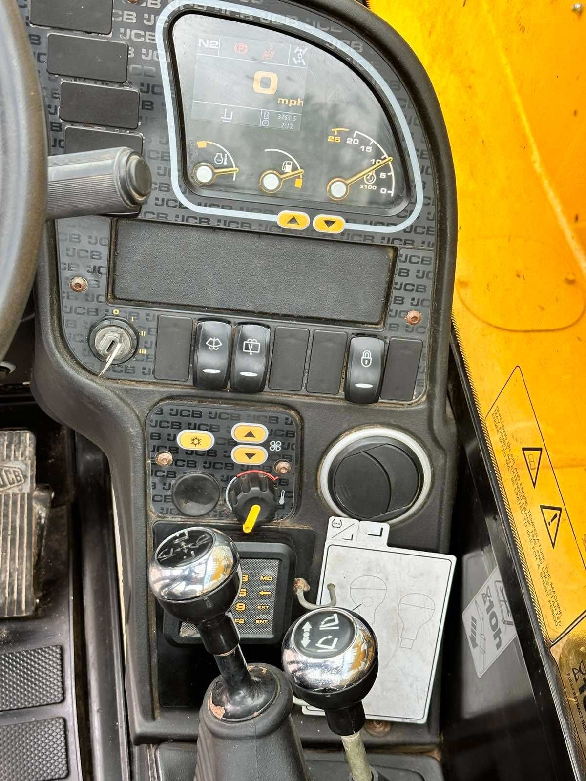 Навантажувач телескопічний JCB 533-105