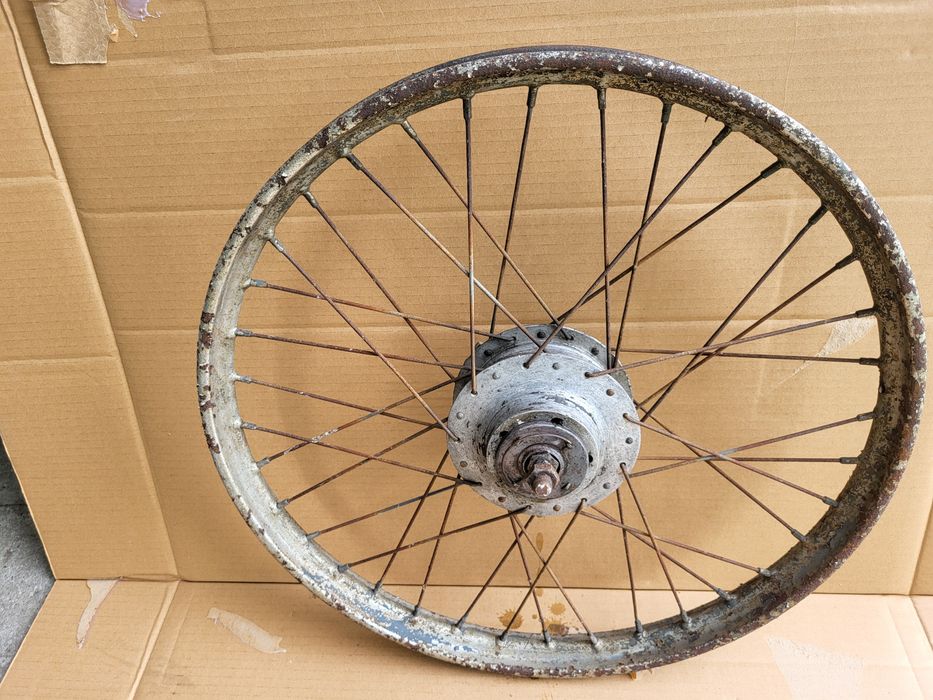 Koło Koła Żak Ryś Oryginał PRL ZMD piasta felga ramką