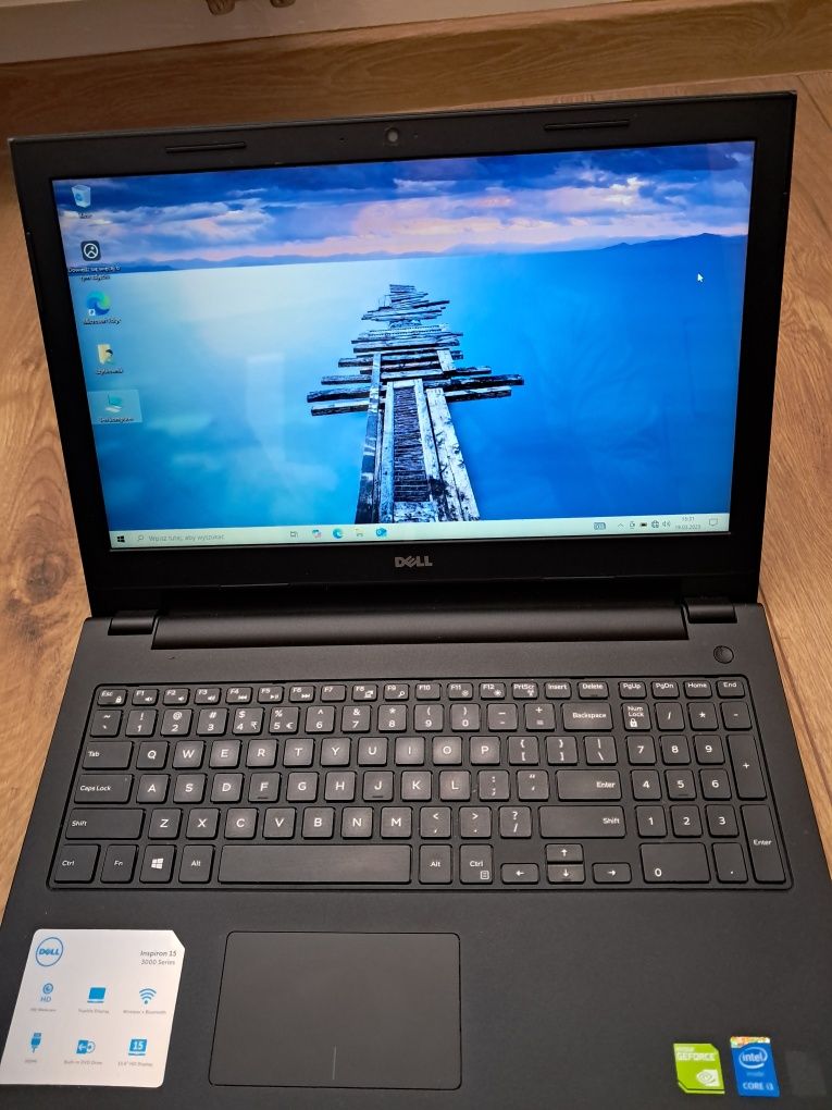 Laptop Dell Inspirion 15 + płyta Windows 10