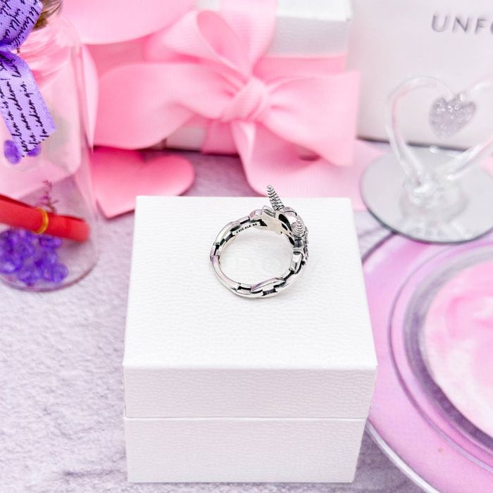 Срібна каблучка "Клуб пекельного вогню" Дивні дива Pandora