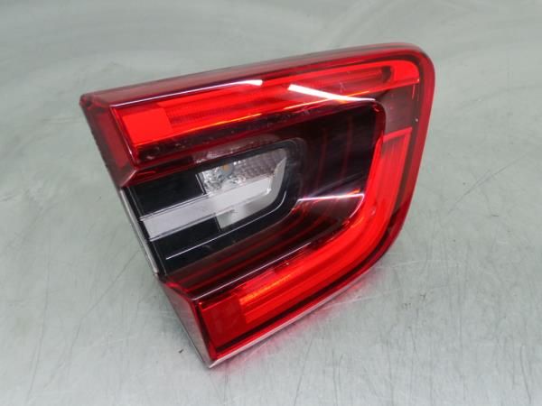 Farolim da mala esquerdo RENAULT Kadjar (HA_, HL_)