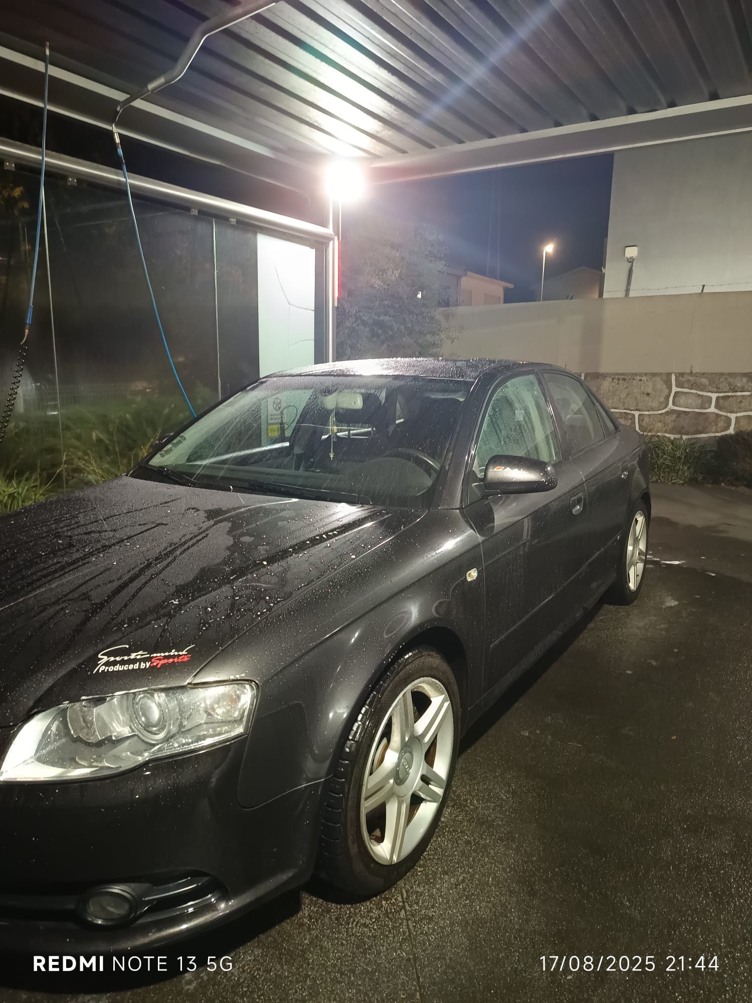 Audi A4 S-line TDI 2.0 170 CV carro impecável para os anos pode trazer