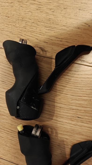 Klamkomanetki Shimano ST-RS405 2x10  zaciski BR-RS505