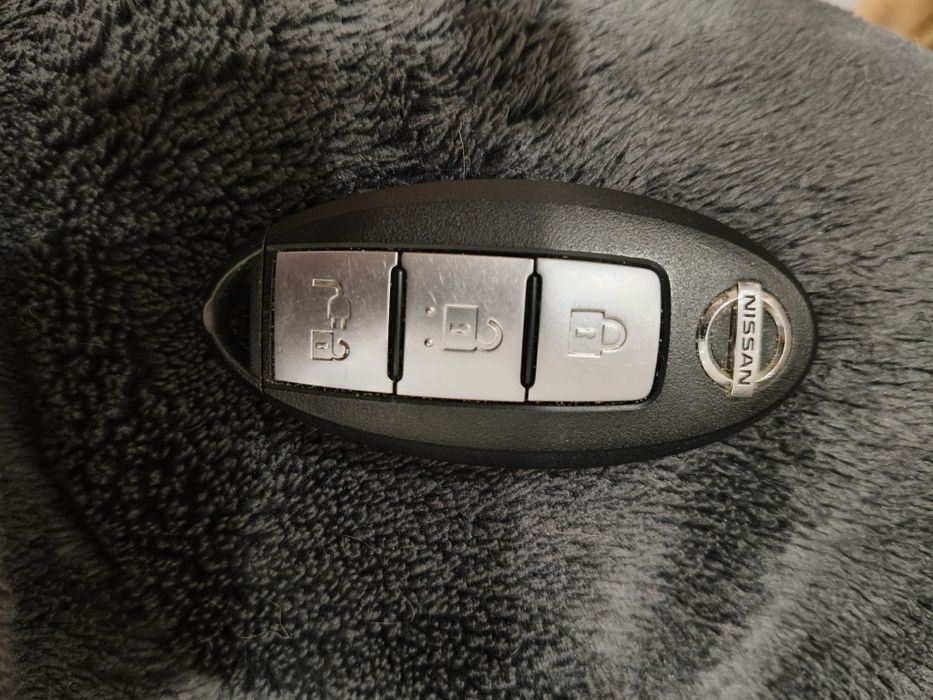 Ключ Nissan Leaf з чіпом