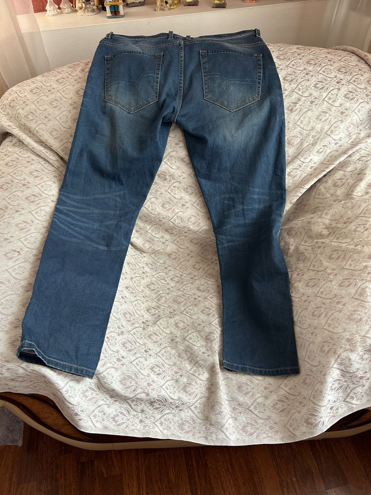 Продам джинсы мужские next фирменные одевал три раза после одной стирк