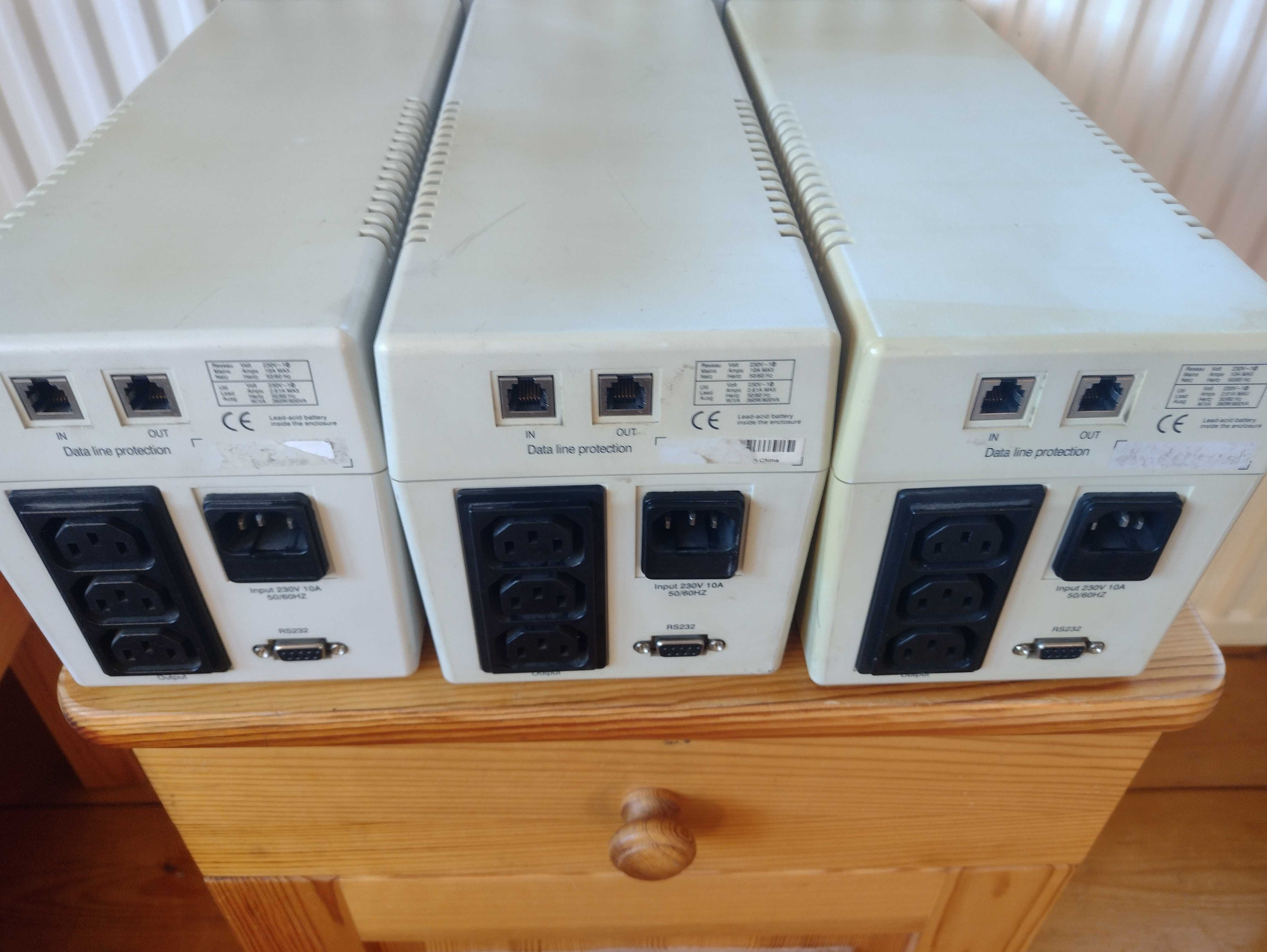 Zasilacz awaryjny UPS MGE Nova 600 avr