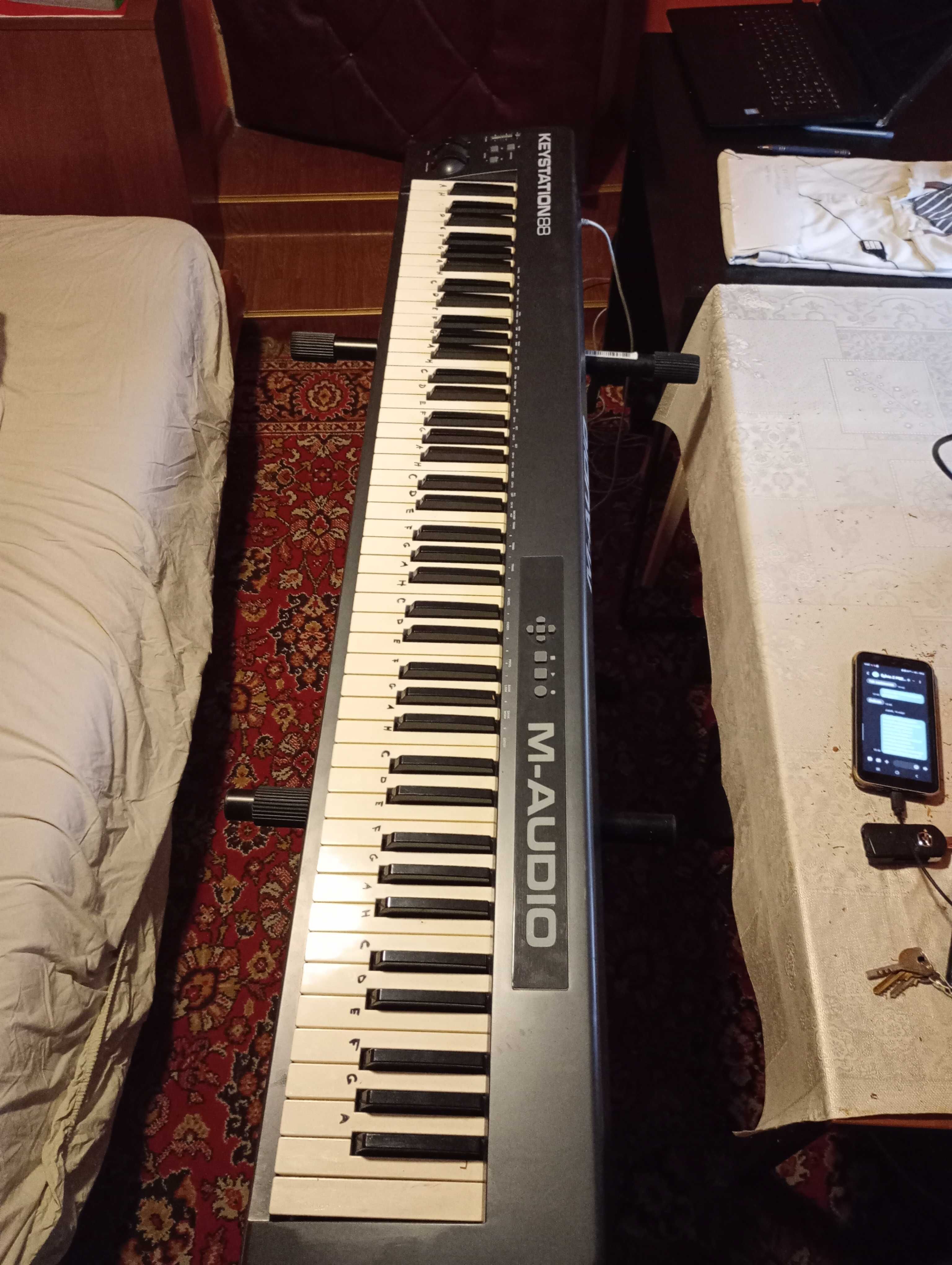 Promocja 300 zł Keyboard Keystation 88 M-AUDIO ze statywem