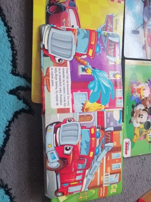 Książeczki puzzlowe Disney i puzzle czuczu puzzle zwierzątka, auta