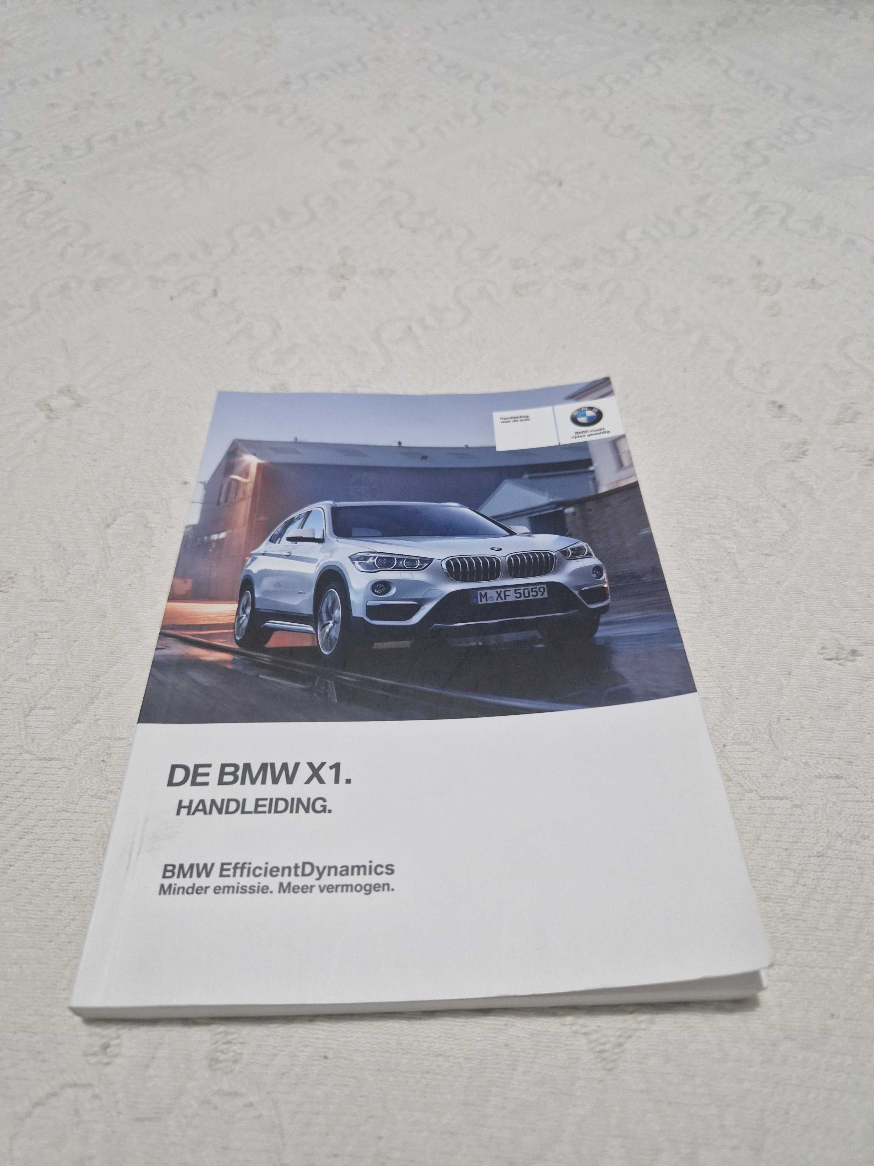 Livro instruções BMW X1