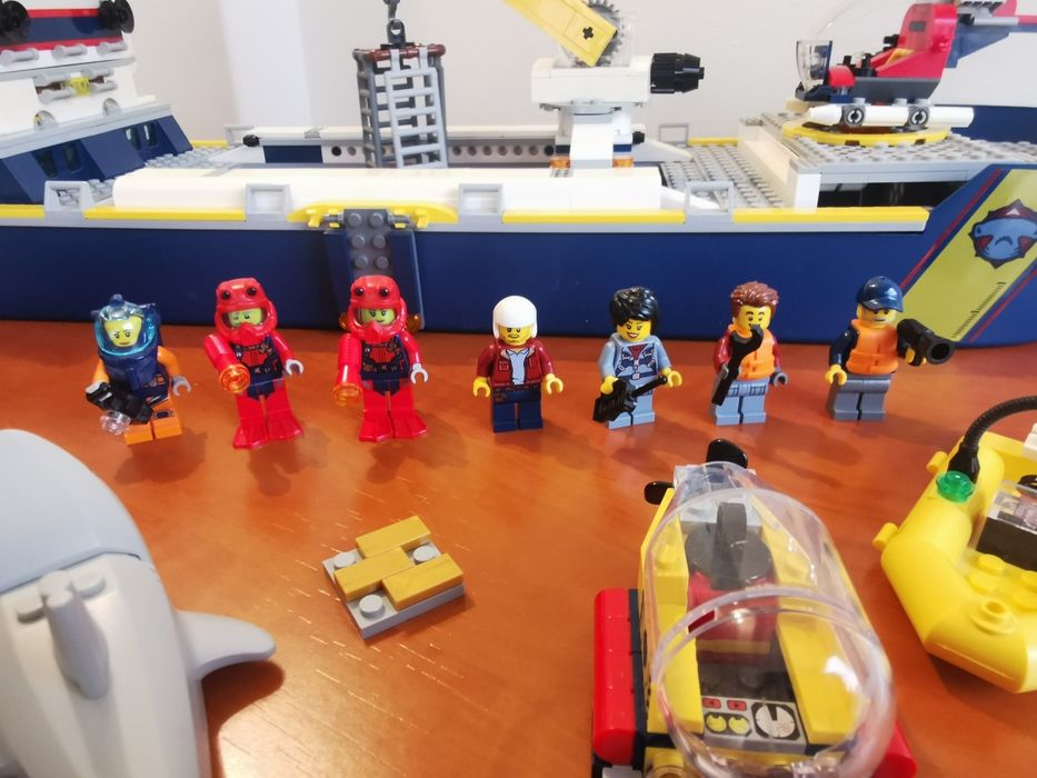 Lego 60266 Ocean exploration ship