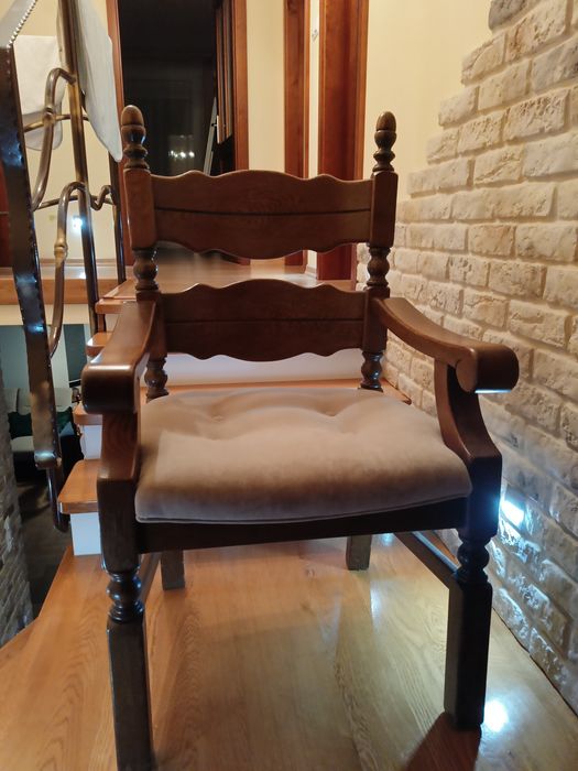 Stół dębowy lite  drewno 110x260 i 10 krzeseł