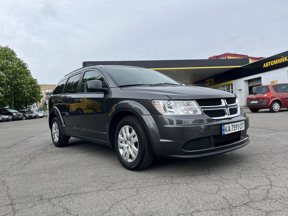 Dodge Journey 2,4 мінімальну пошкодження, відмінний стан
