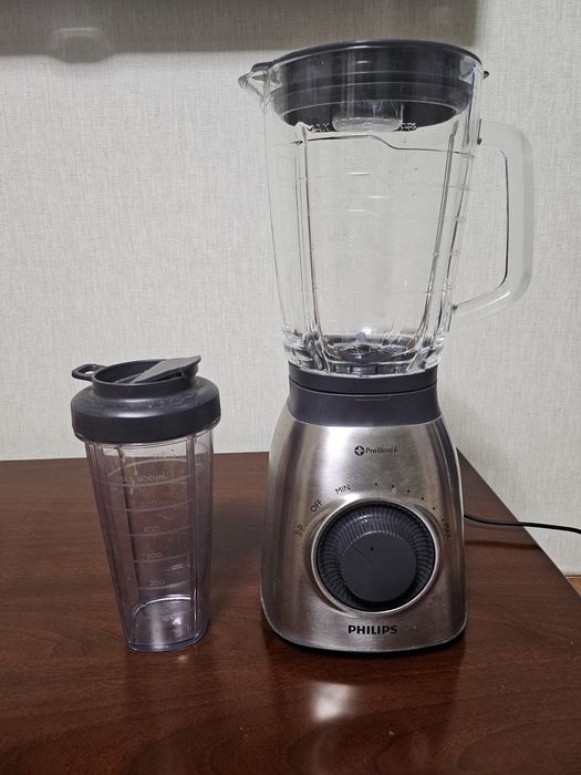 Блендер Philips з шейкером