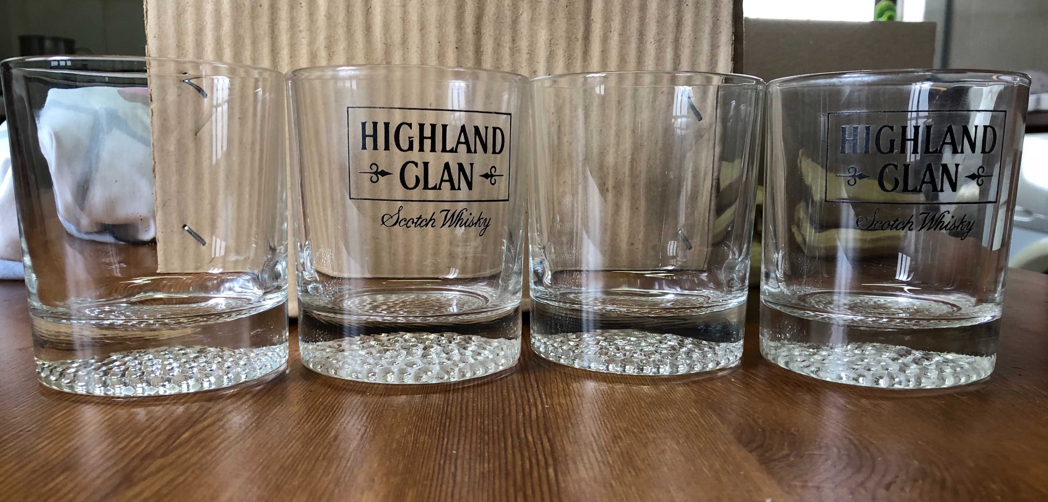 Conjunto de 4 copos de Whisky "Highland Clan"