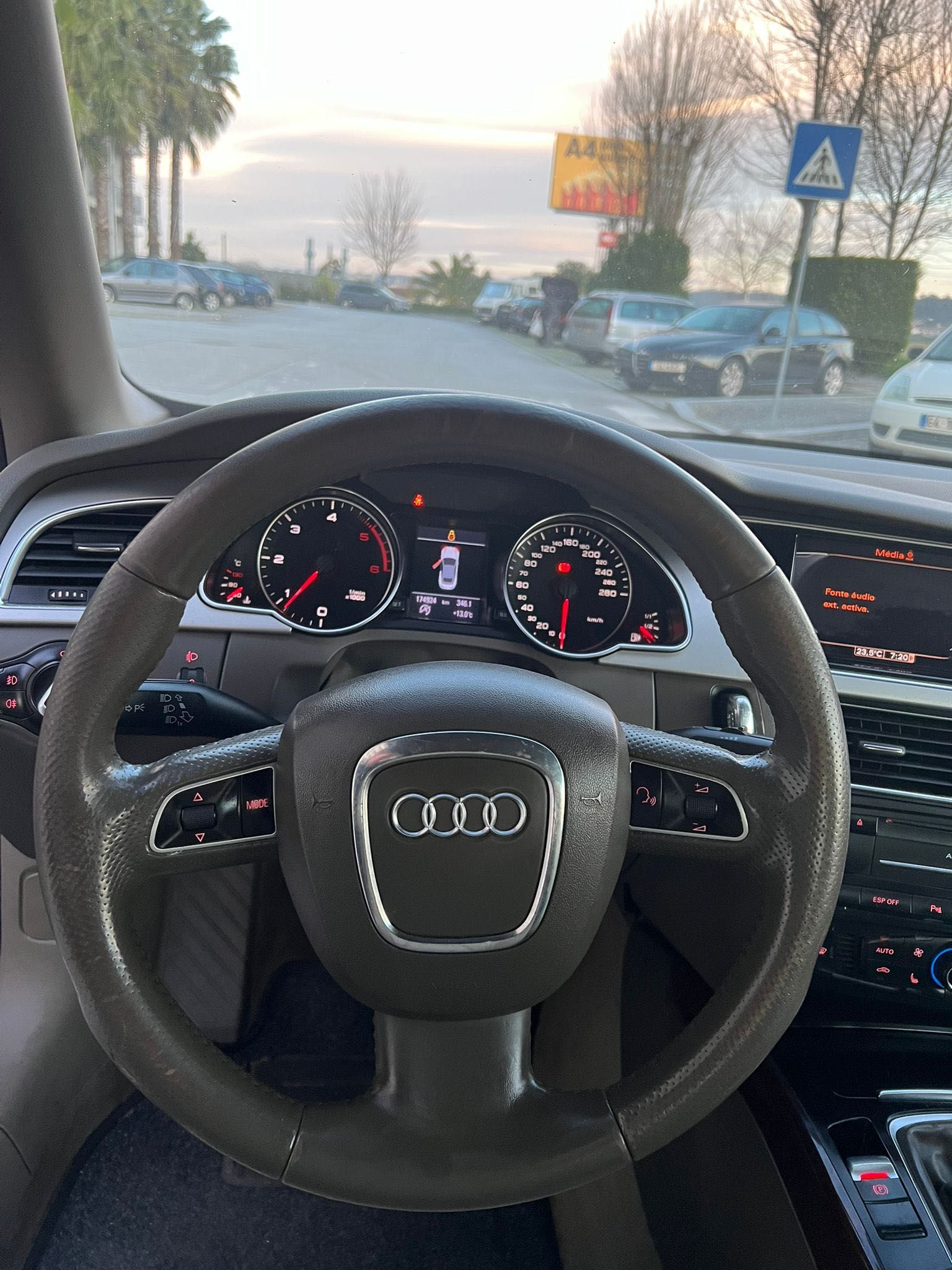 Audi a5 cabrio 2.0 tdi