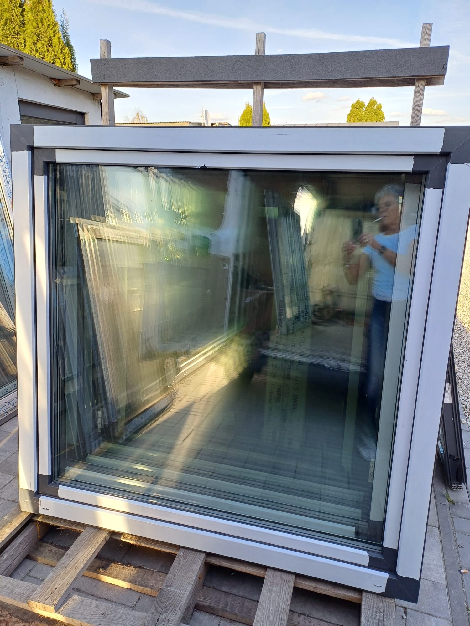 Okno pcv 1470 x 1400 antracyt trzyszybowe