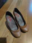 Sapatos Cubanas castanho 38