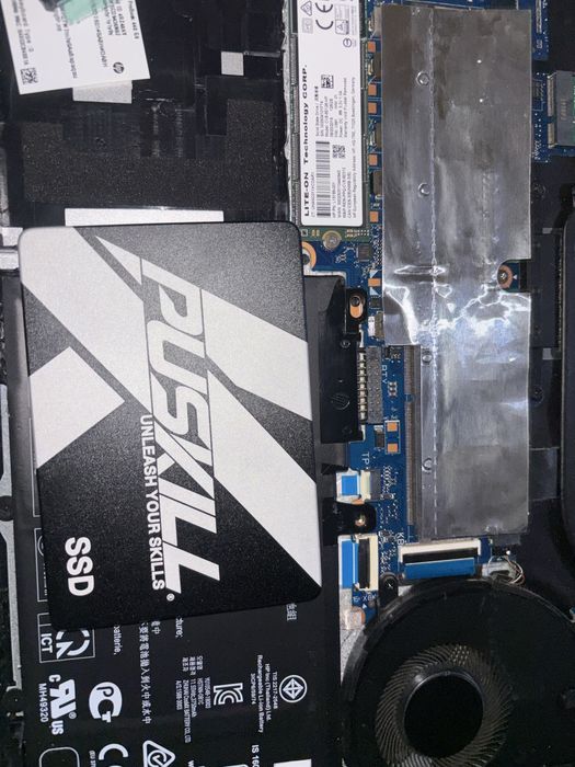 HP ProBook i3 | 16GB RAM | SSD NVMe + SATA | Windows 11 Pro – 200€