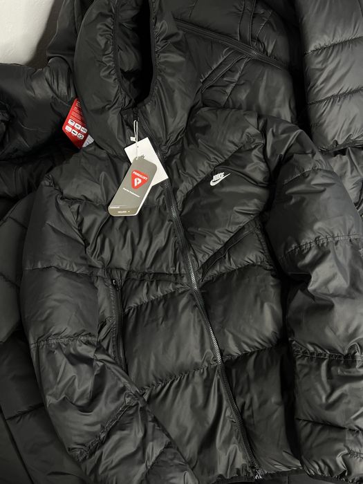 Пуховик Nike Storm-Fit