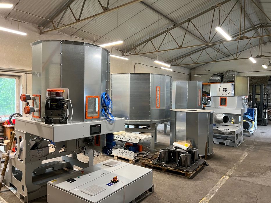 POLSKI zbiornik buforowy z wygarniaczem