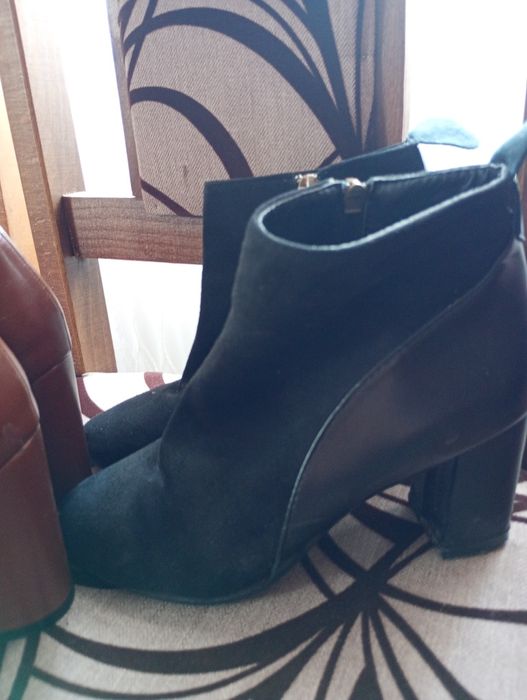 Продам в хорошому стані черевички осінні