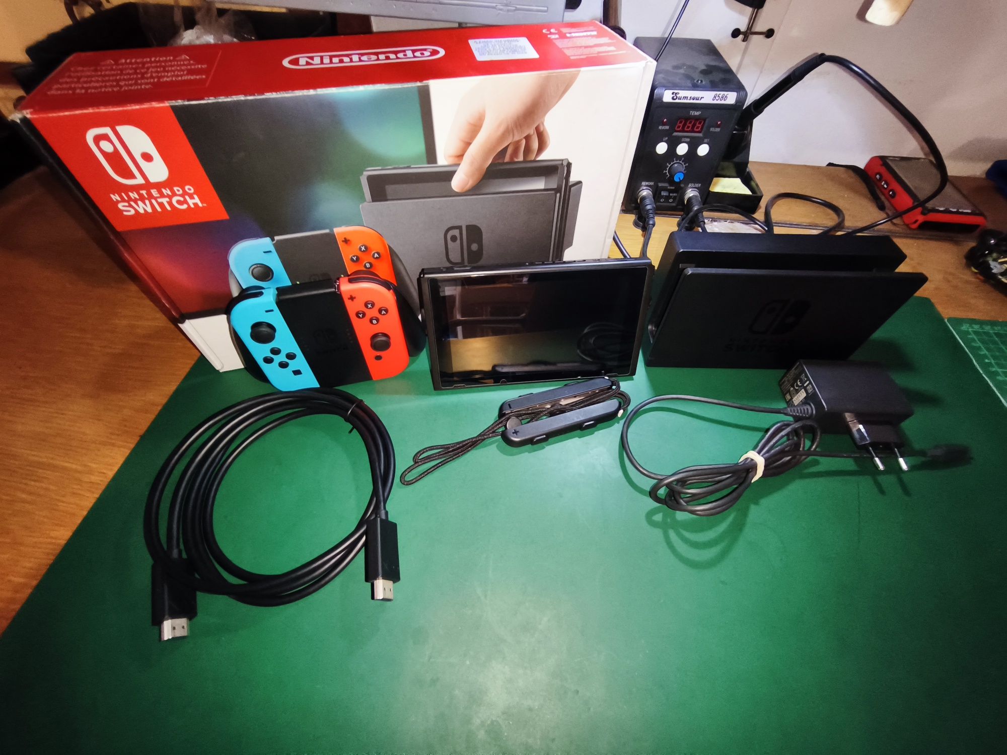 Nintendo Switch V1 + New 2DS XL - Bom estado.