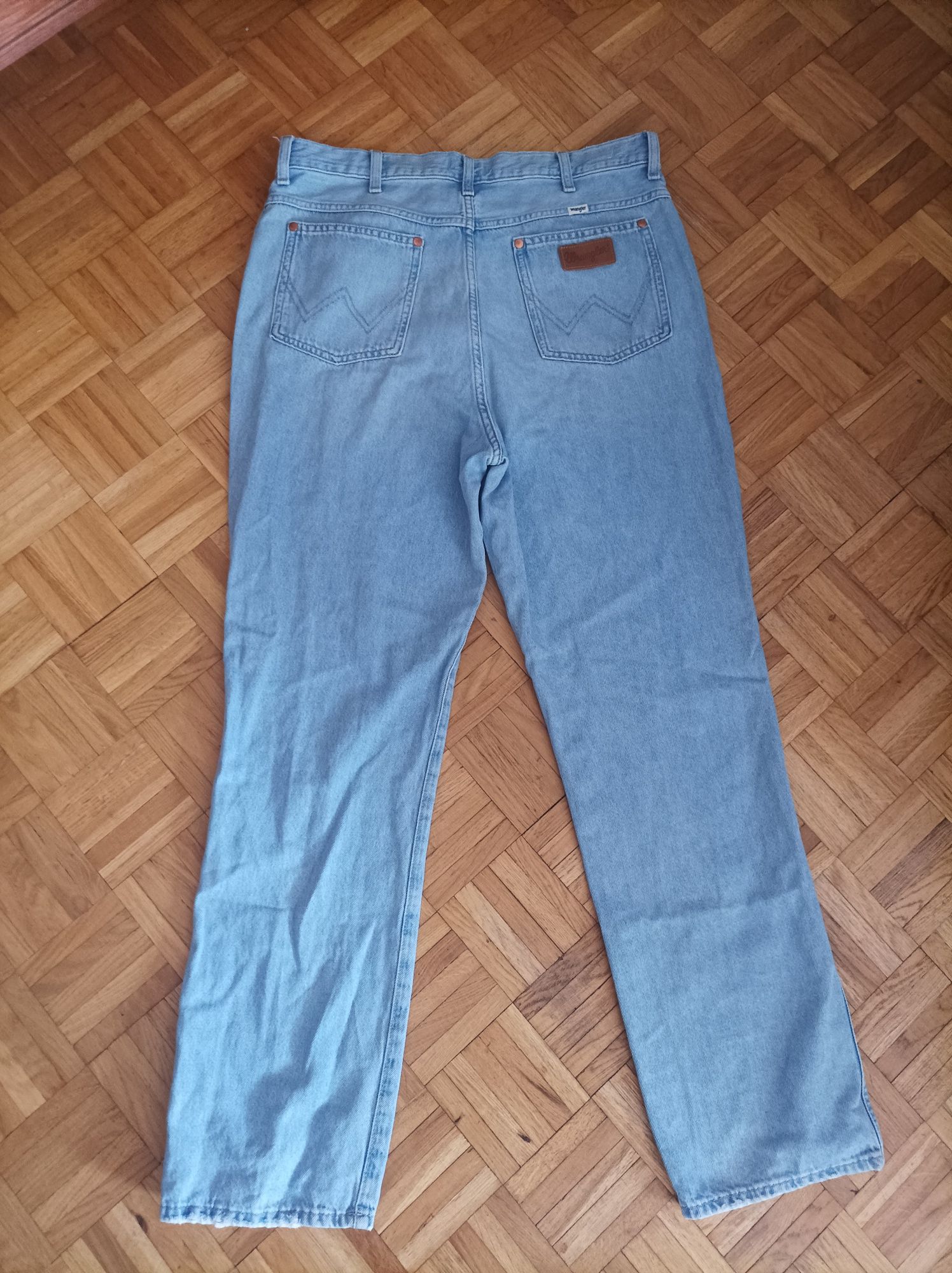 Spodnie jeansowe damskie Wrangler Wild West high rise straight