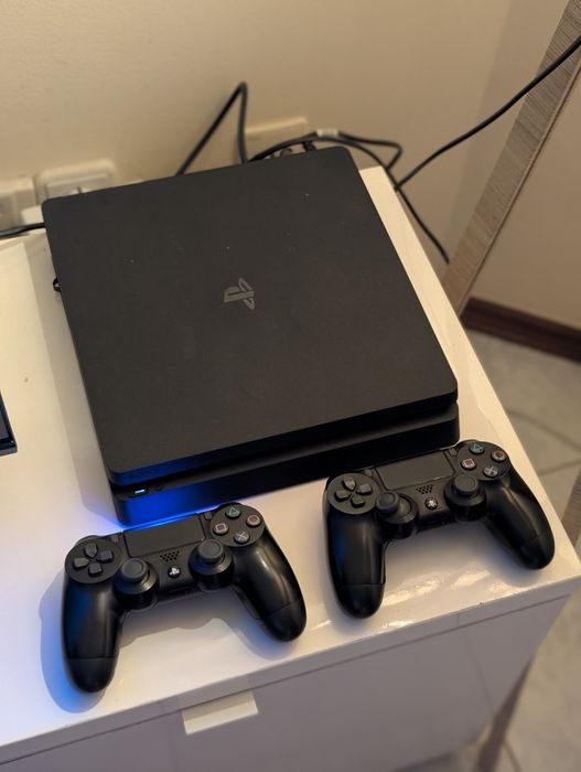 Ps4 Slim 1 TB - 2 Comandos Originais