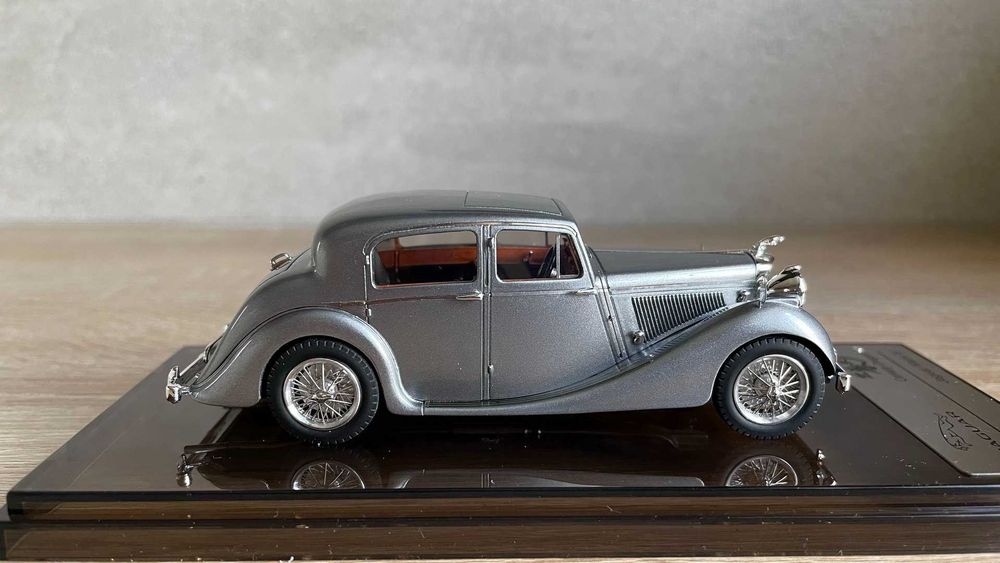 Jaguar Mark IV 1945 silver (Century Dragon) 1/43 1:43