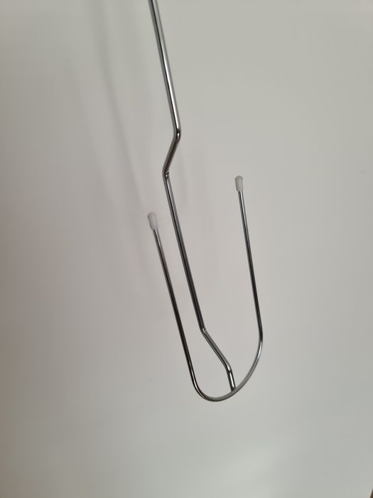 Szpikulec do kiełbasek na ognisko – metalowy, drewniana rączka 101,5cm