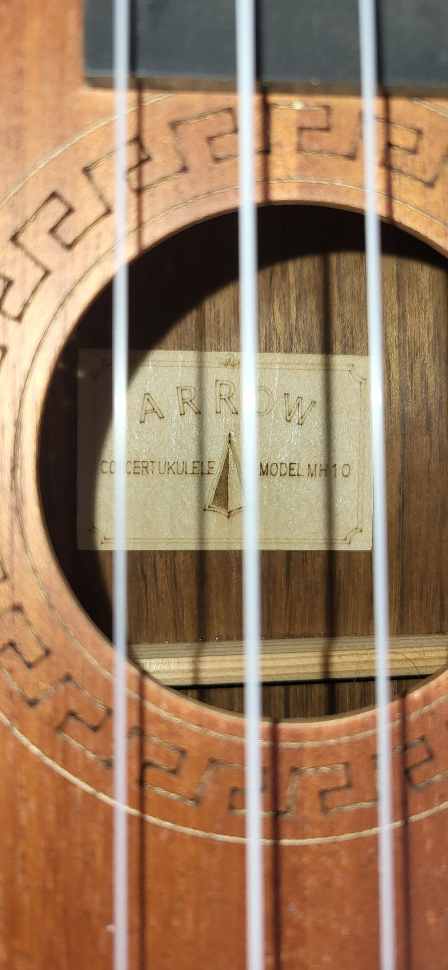 Ukulele koncertowe  Arrow