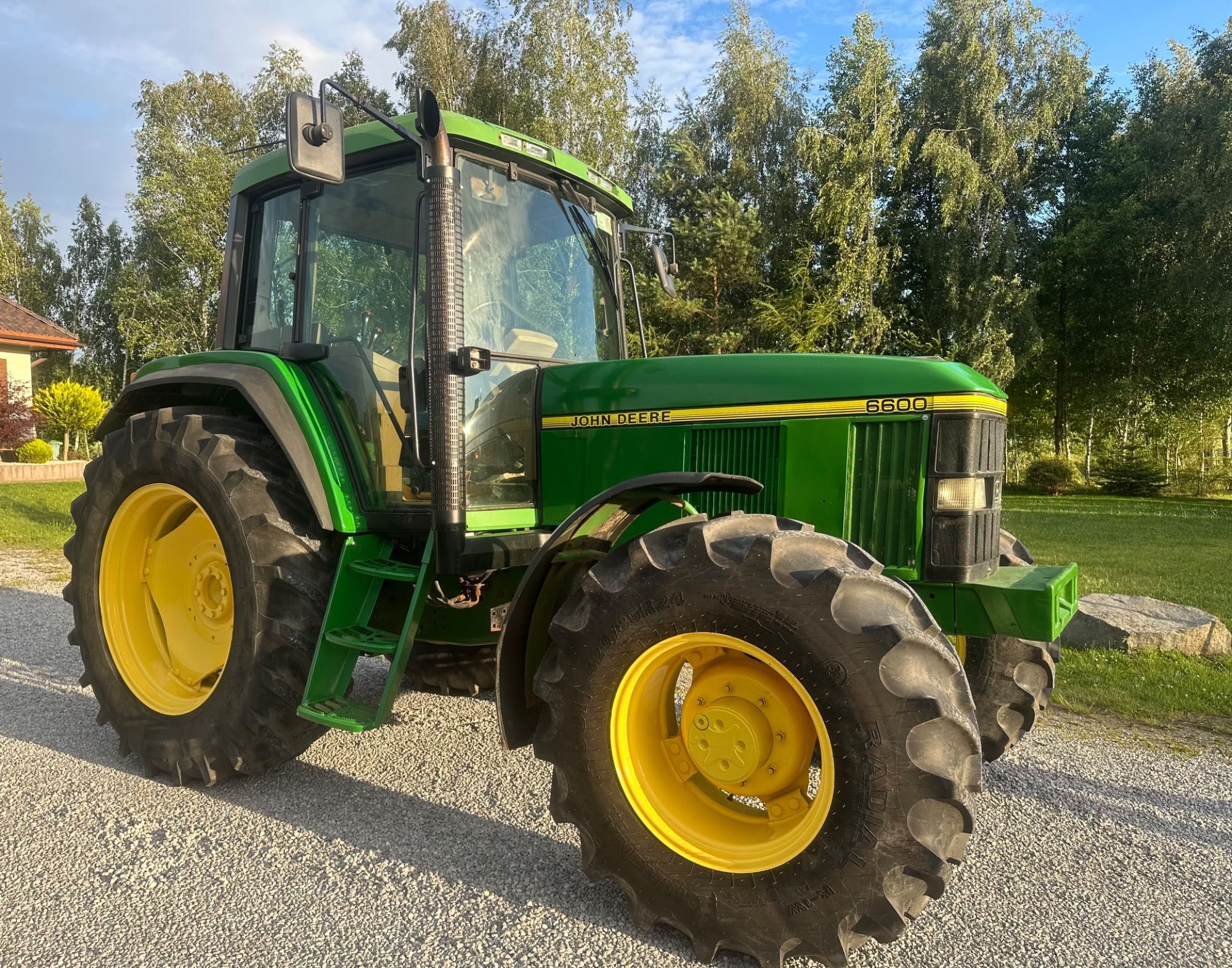 Ciągnik John Deere 6600