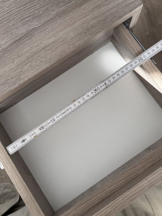 Підвісна поличка. Тумбочка