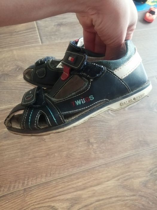 Дитячі сандалі для хлопчика