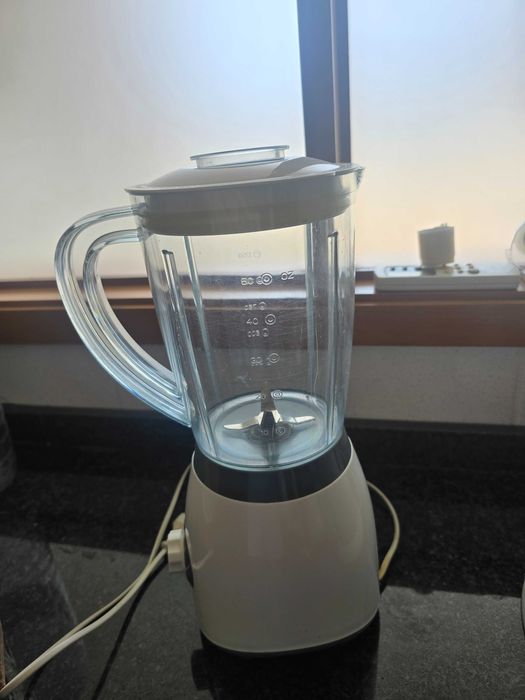 Liquidificadora marca Kunft