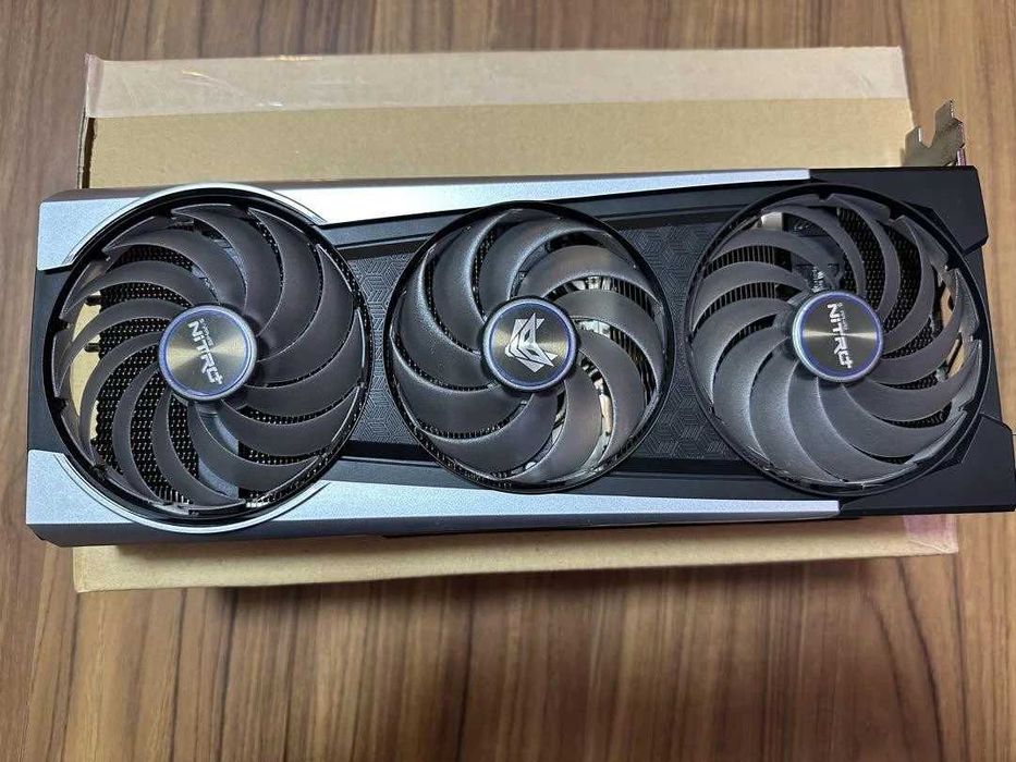 Відеокарта AMD Radeon RX 6800 XT 16GB GDDR6 | Стан: відмінний