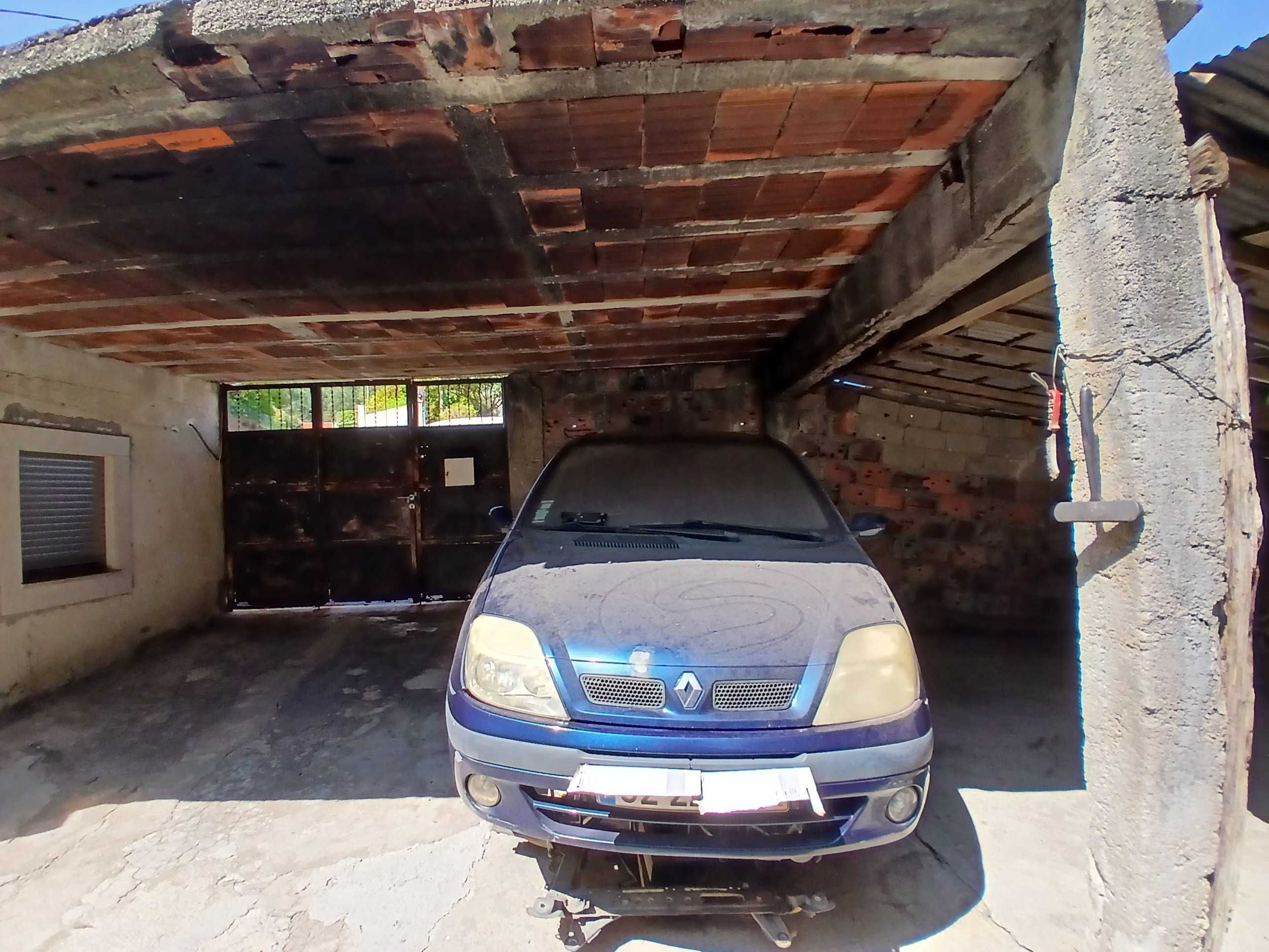 Venda de peças carrinha Renault
