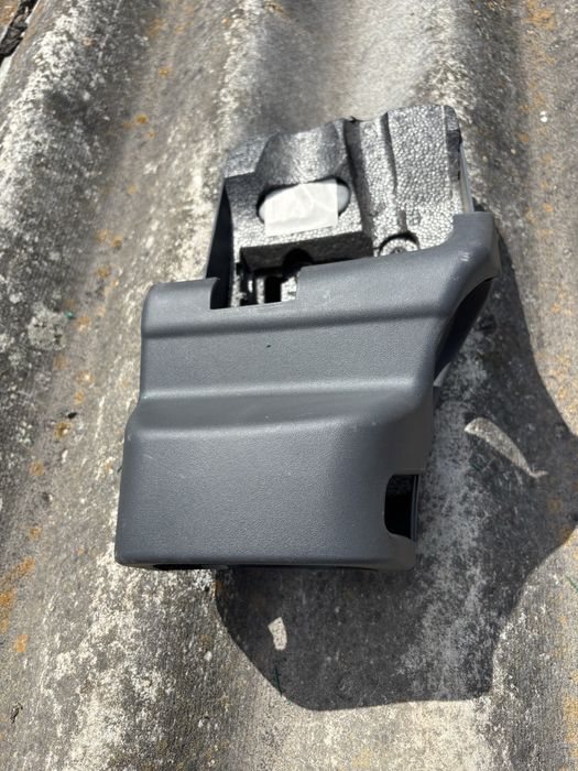 Кожух рулевой колонки ВАЗ 2170