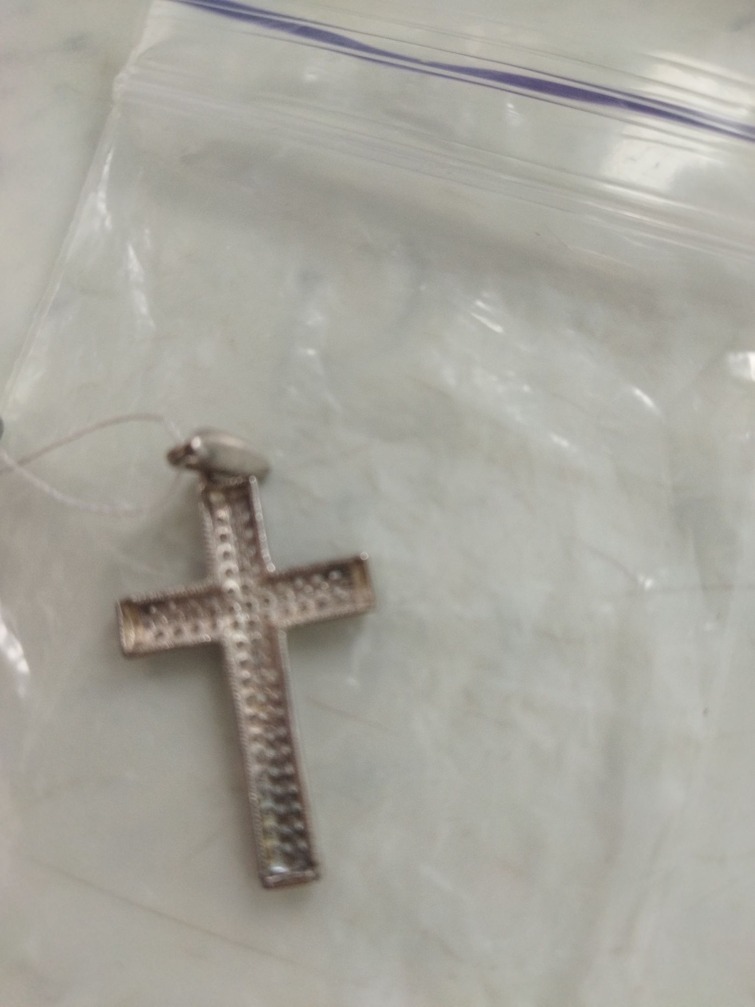 Хрестик новий срібний зі вставками із золота